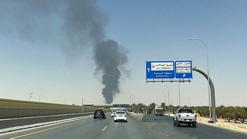 Large plume of black smoke rises from the fuel storage area at King Khalid International Airport, in Riyadh, Saudi Arabia, September 19, 2026. Picture taken with a mobile phone. REUTERS/Stringer