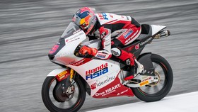 Veda Ega Pratama menjalani hari pertama di Moto3 Austria 2026.