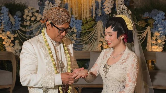 Andre Taulany dan Amanda Rigby Resmi Menikah