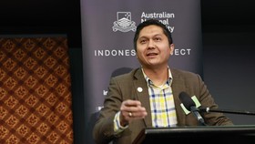 Sutan Emir Hidayat, Direktur Infrastruktur Ekosistem Syariah, Komite Nasional Ekonomi dan Keuangan Syariah (KNEKS), menjadi salah satu pembicara di ANU.