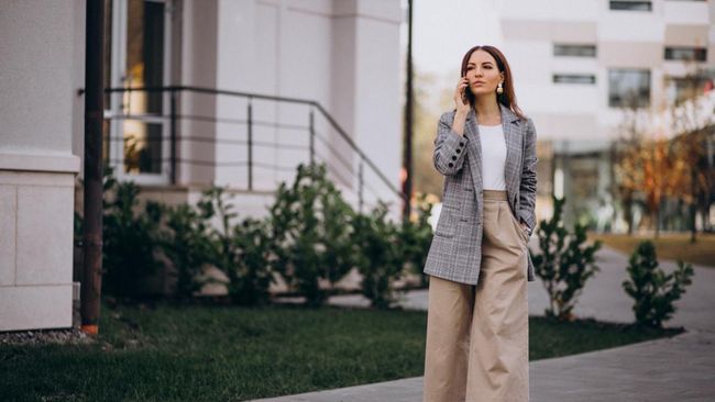 Kombinasi Warna yang Bikin Outfit Terlihat Elegan dan Berkelas