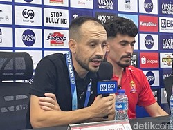 Kalah Tipis dari Persib, Pelatih Persijap Akui Timnya Buat Salah