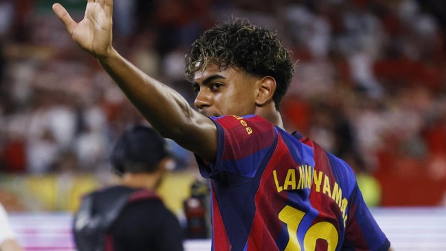 Soccer Football - LaLiga - Sevilla v FC Barcelona - Estadio Ramon Sanchez Pizjuan, Seville, Spain - September 19, 2026 FC Barcelona's Lamine Yamal before the match REUTERS/Marcelo Del Pozo