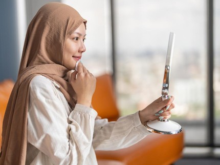 7 Produk Wardah yang Aman untuk Ibu Hamil, Lengkap dari Sabun Cuci Wajah-Suncreen