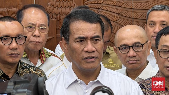 Menteri Pertanian (Mentan) Andi Amran Sulaiman menjanjikan harga beras turun dalam waktu dekat, termasuk pekan ini.