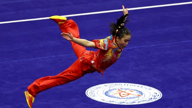 Asian Games - Aichi-Nagoya 2026 - Wushu - Women's Changquan Final - Aichi Budokan, Nagoya, Japan - September 21, 2026 Indonesia's Eugenia Diva Widodo in action REUTERS/Issei Kato