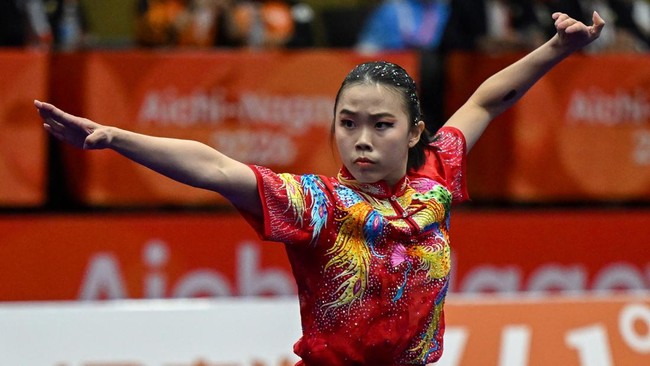 Pewushu Indonesia Eugenia Diva Widodo tampil pada final wushu nomor taolu changquan putri Asian Games Aichi-Nagoya 2026 di Aichi Prefectural Martial Arts Hall, Aichi, Jepang, Senin (21/9/2026). Eugenia Diva Widodo berhasil meraih medali perunggu deng