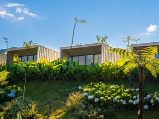 Glamping di Lembang, Pilih Tenda Klasik atau Kabin Ala Resort Bintang 4?