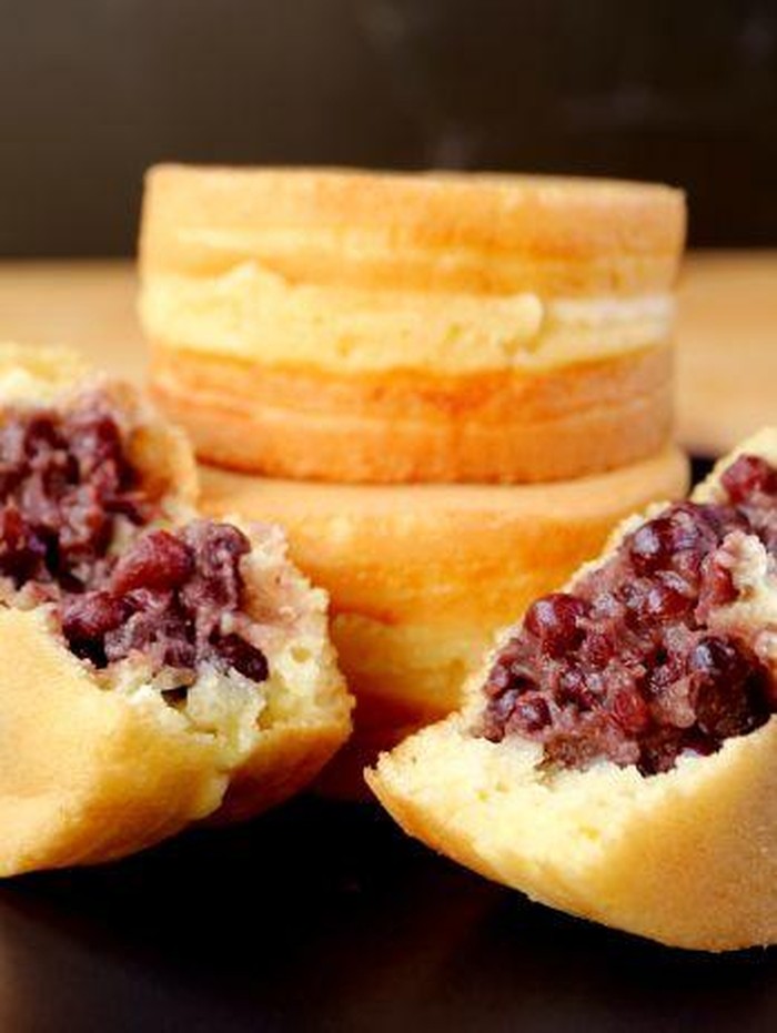 Imagawayaki merupakan salah satu dessert populer khas Jepang