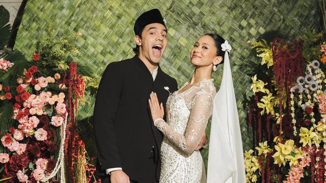 Potret Pernikahan Mario Caesar Personel NPD dan Givina, Raisa Bawakan Lagu