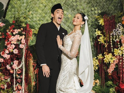 Potret Pernikahan Mario Caesar Personel NPD & Givina, Raisa Bawakan Lagu