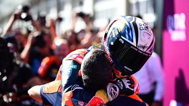 MotoGP - Austrian Grand Prix - Red Bull Ring, Spielberg, Austria - September 20, 2026 Red Bull KTM Factory Racing's Pedro Acosta celebrates after winning the MotoGP race REUTERS/Christian Bruna