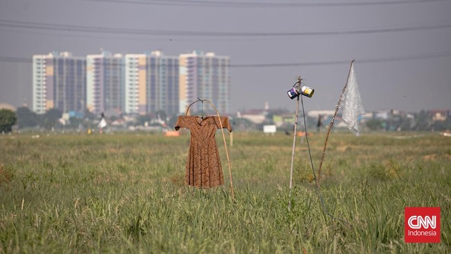 Berdasarkan data Dinas KPKP DKI, lahan sawah di Jakarta luasnya tinggal kurang dari 1 persen dari total luas wilayah ibu kota negara RI itu.