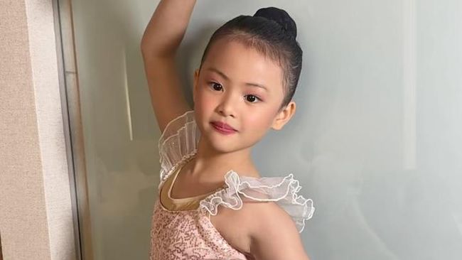 Potret Rebekah Anak Bungsu Choky Sitohang, Tampil Cantik Seperti Peri saat Ikut Pementasan Balet