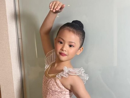 Potret Rebekah Anak Bungsu Choky Sitohang, Tampil Cantik Seperti Peri saat Ikut Pementasan Balet