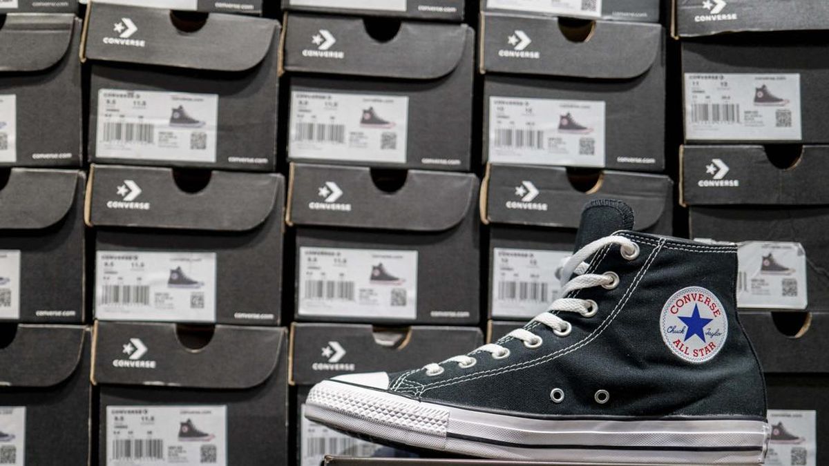 Iklan Dituding Rasis, Converse Tarik Visual Dianggap Mirip Simbol KKK