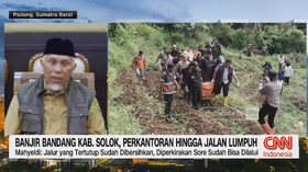 Banjir Bandang Kabupaten Solok, Perkantoran hingga Jalan Lumpuh