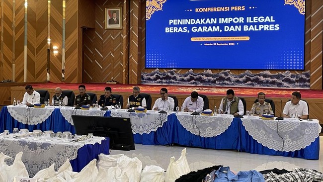 Direktorat Jenderal Bea dan Cukai (DJBC) Kementerian Keuangan menindak impor ilegal beras dan pakaian bekas senilai total Rp27,339 miliar di empat lokasi berbeda sepanjang periode Agustus hingga September 2026.