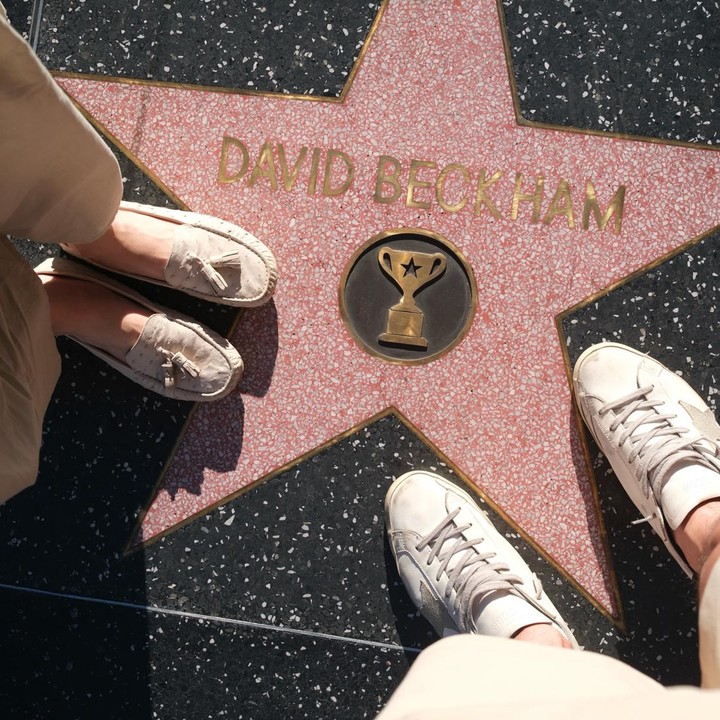 <p>Pasangan yang menikah pada April 2026 itu belum lama kembali mencuri perhatian melalui beberapa momen manis saat berlibur ke Los Angeles (LA) pada awal September, Bunda.&nbsp;(Foto: Instagram @elelrumi)</p>