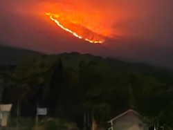 Kawasan TN Gunung Rinjani Kembali Terbakar
