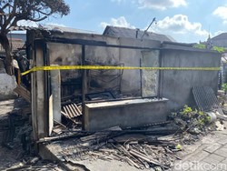 Buka Pintu untuk Padamkan Api, Anak Pemilik Warung di Denpasar Malah Terbakar