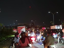 Jalan Urip-Perintis Makassar Macet Parah gegara Lampu Lalin Mati