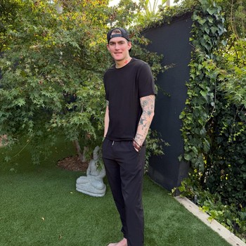 Profil Presley Gerber yang Meninggal Dunia Usai Berjuang Lawan Depresi 