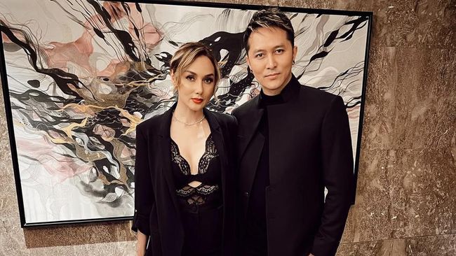 Sara Wijayanto dan Demian Aditya