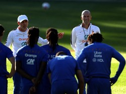Video Latihan Perdana Timnas Prancis Bersama Zidane