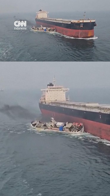 Rekaman video menunjukkan ketika sebuah kapal nelayan China bertabrakan dengan kapal kargo di selat Singapura pada Kamis (17/9).