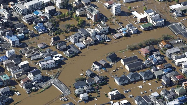 An aerial view shows a residential area flooded due to heavy rain caused by Typhoon Dujuan in Sakura, Chiba Prefecture, Japan, September 22, 2026, in this photo taken by Kyodo. Mandatory credit Kyodo/via REUTERS ATTENTION EDITORS - THIS IMAGE HAS BEE