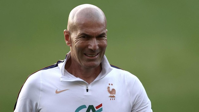 Zidane Dikawal Ketat Saat Latih Timnas Prancis