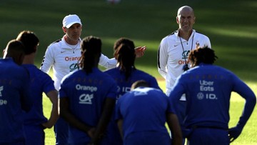 Berita Olahraga Terkini CNN Sport : FOTO: Momen Zidane Pimpin Latihan Perdana Timnas Prancis