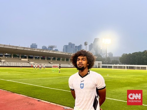 Bintang Bangladesh Hamza Choudhury.