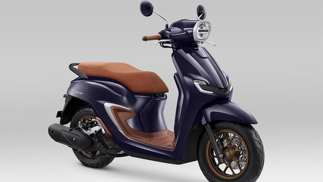 Penyegaran Honda Stylo 160 pada Rabu (23/9/2026), sekarang punya pilihan warna Royal Violet untuk varian ABS dan Glam Gray buat varian CBS.