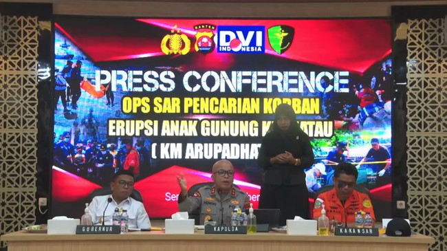 Kapolda Banten Irjen Pol Hengki dalam konferensi pers di Mapolda Banten, Serang, Rabu (23/9).