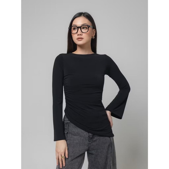 Junie Longsleeve (Black)