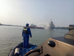 Kapal MT Nurhasanah Lima Terbakar di Perairan Tanjab Timur, 5 ABK Luka Bakar