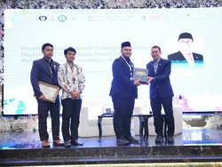 Buka Simposium PPI Dunia Kairo, Fadli Zon Minta Pelajar Jadi Kurator Budaya