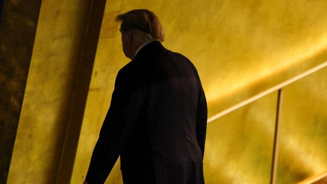 US President Donald Trump walks after addressing the 81st United Nations General Assembly at UN headquarters in New York City, US, September 22, 2026.  REUTERS/SHANNON STAPLETON     TPX IMAGES OF THE DAY