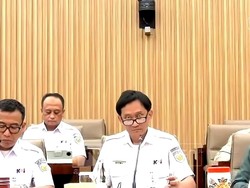 KAI Usul Impor Kereta Bekas Atasi Krisis KRL, Ini Respons Komisi VI DPR