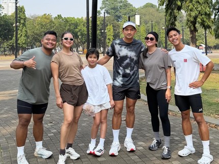 Pulang dari Australia, Rini Yulianti Langsung Kumpul dan Kompak Lari Bareng Ririn Ekawati