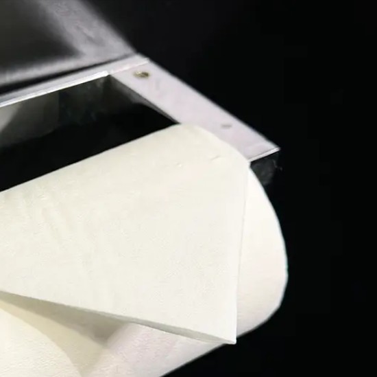 Ternyata Ini Alasan Tisu Toilet Hotel Dilipat Segitiga, Benarkah Hanya Dekorasi?