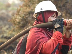Video: The Power of Mama, Para Ibu yang Turun Padamkan Kebakaran di Kalimantan