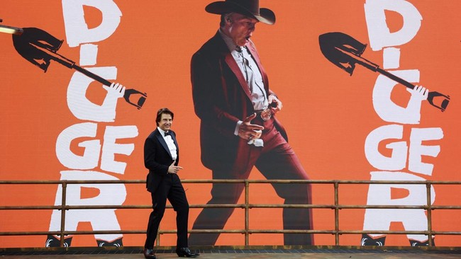 Tom Cruise di Premiere Film Digger