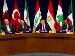 Video Trump Bertemu Mediator, Sebut Ada Momentum Kesepakatan dengan Iran