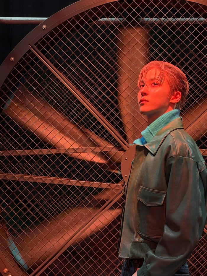Baru-baru ini, idol-aktor Yunho dari grup K-Pop ATEEZ terlihat menghadiri Diesel Spring/Summer 2027 show di Milan, Italia./ Foto: instagram.com/yunou._.u