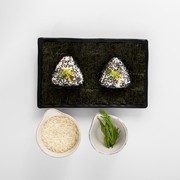 5 Fakta Menarik di Balik Onigiri yang Berbentuk Segitiga