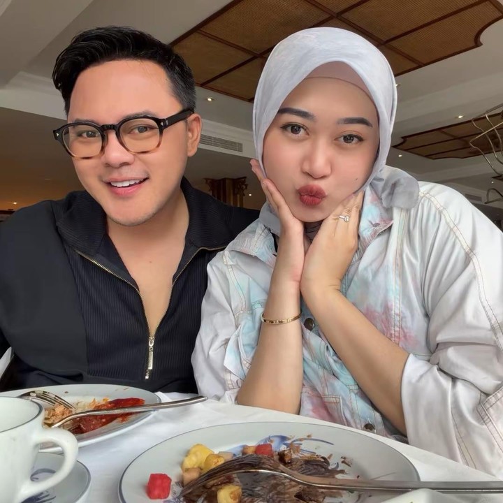 <p>Namun, Hemas mengaku setibanya di negara tesebut hanya makan pho satu kali. &ldquo;Eh sampe sana ujung-ujungnya makan Pho cuma 1 kali. Momen <em>breakfast</em> di Furama Resort,&rdquo; ujarnya.&nbsp;(Foto: Instagram @hemasnura)</p>