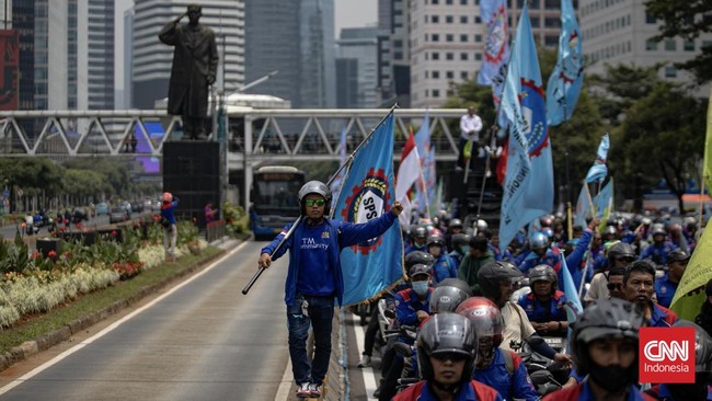 Demo Buruh Kepung Kawasan Bundaran HI